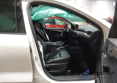 2022 Ford Escape Sel Plug-In Hybrid из США, поврежденный, VIN 1FMCU0KZ3NUB06743